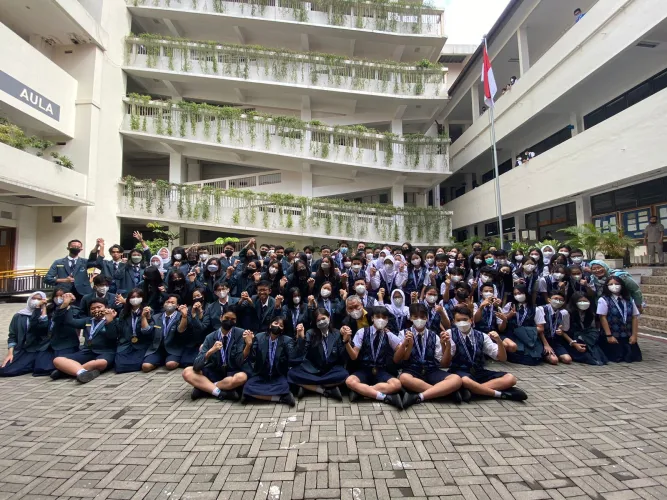 SMA Taruna Bakti AKREDITASI UNGGUL
