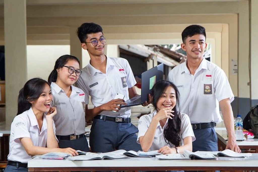 Tentang Lulusan Anak IPS SMA